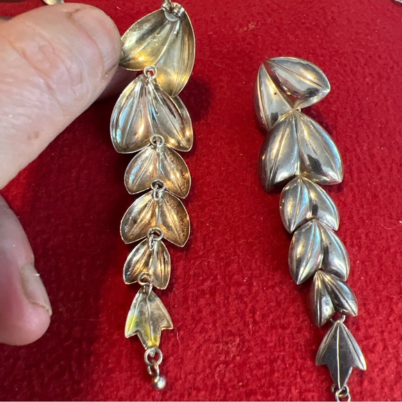 Vintage long, sterling silver leaf dangling earrings with bells - Picture 5 of 9